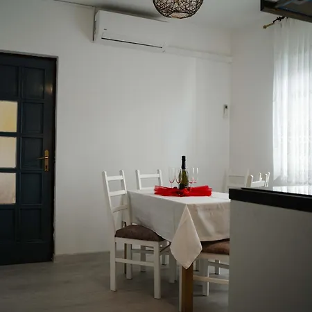 Appartamento Josipa Primošten